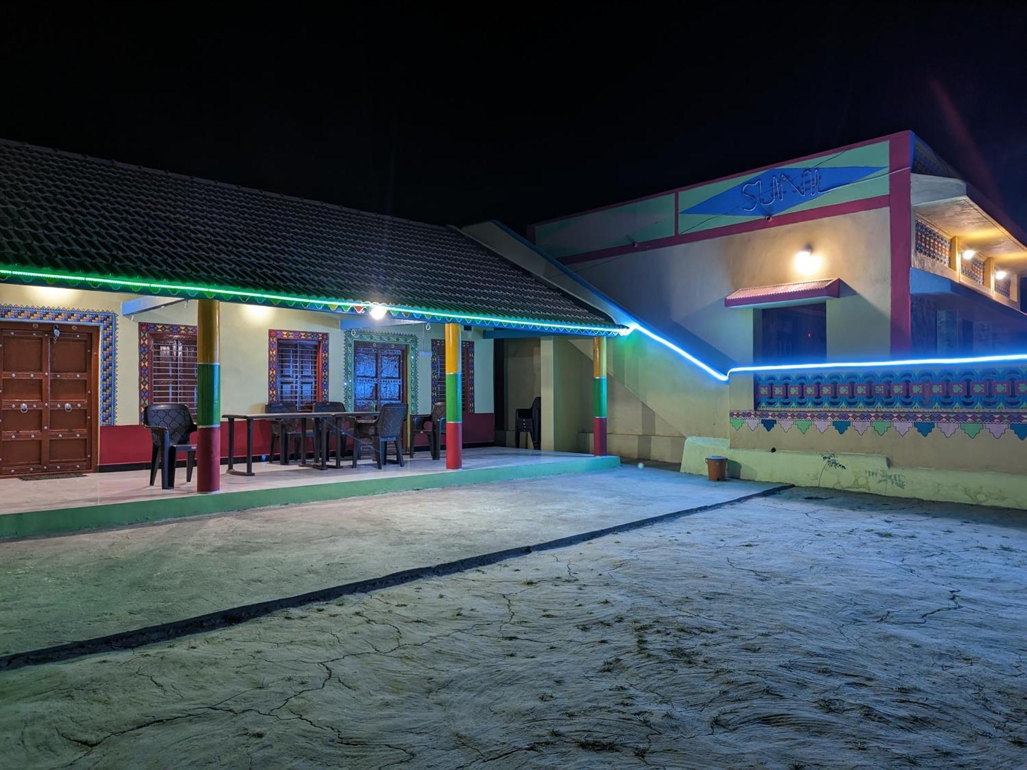 Salt Desert Homestay Dhordo Exterior photo